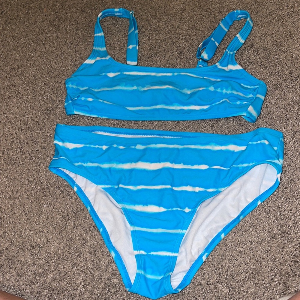 Blue & white patterned bikini